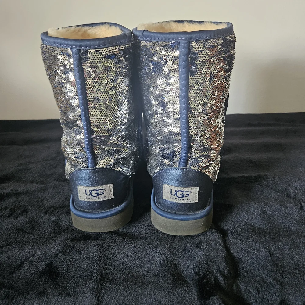 UGG dazzle these